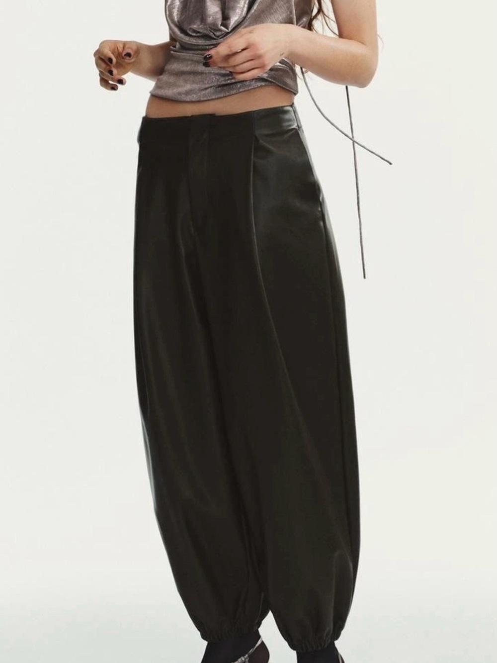 Women's High-Waist Balloon Pants - Faux Leather